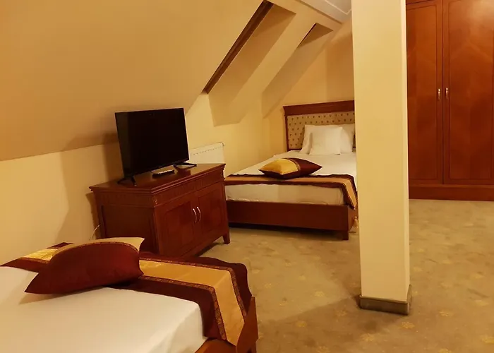 Pod Zegarem Bed & Breakfast