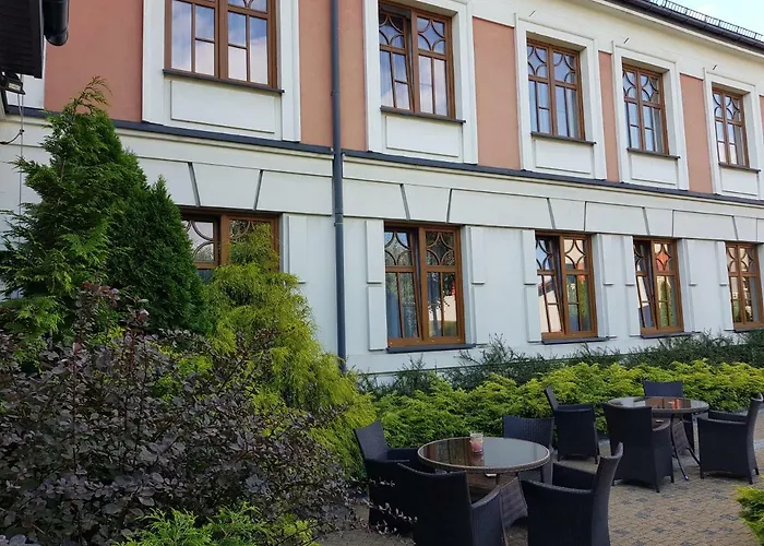 Pod Zegarem Bed & Breakfast